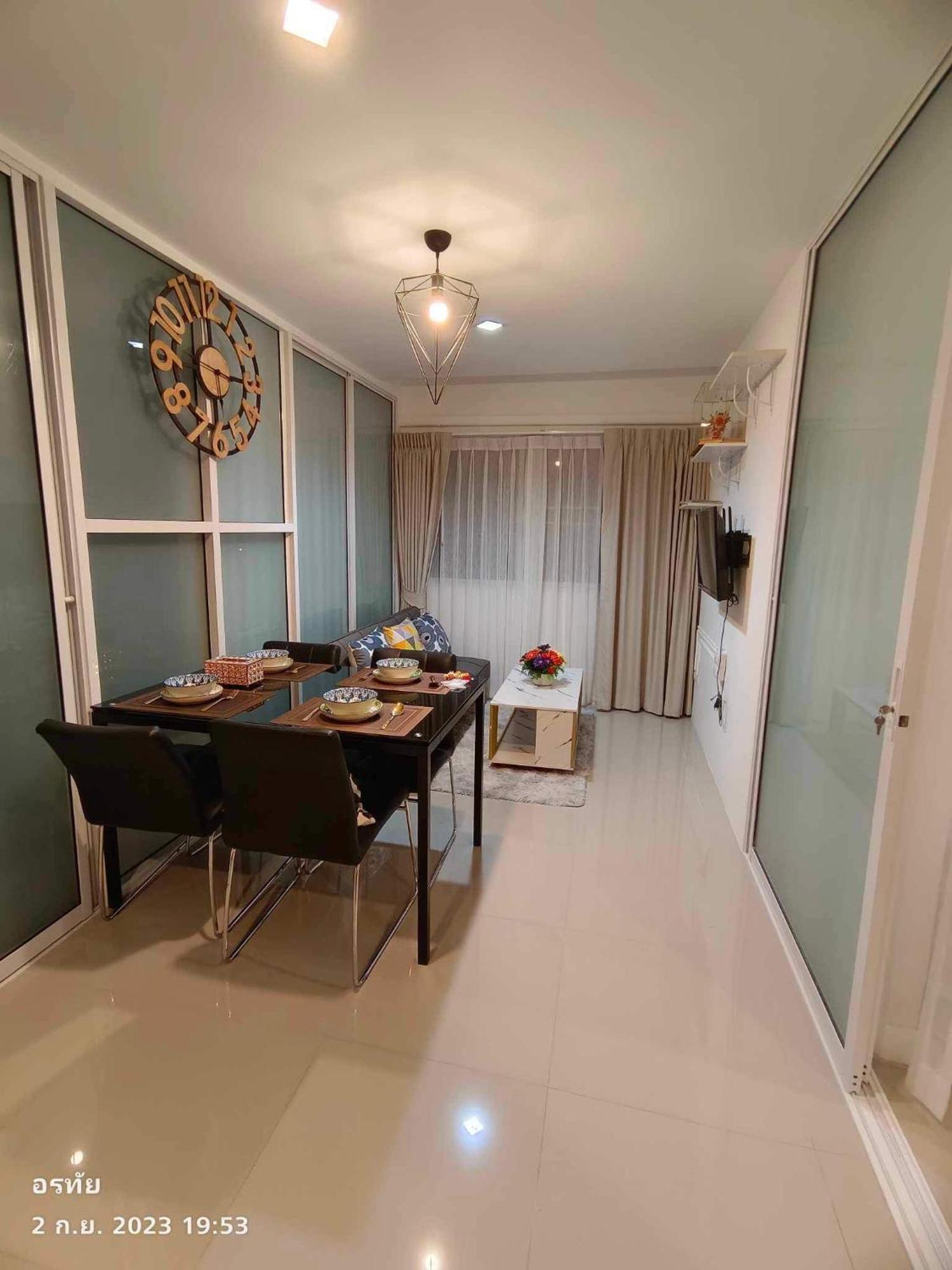 Trio Gems Condo, Pattaya Thailand Джомтьен Экстерьер фото