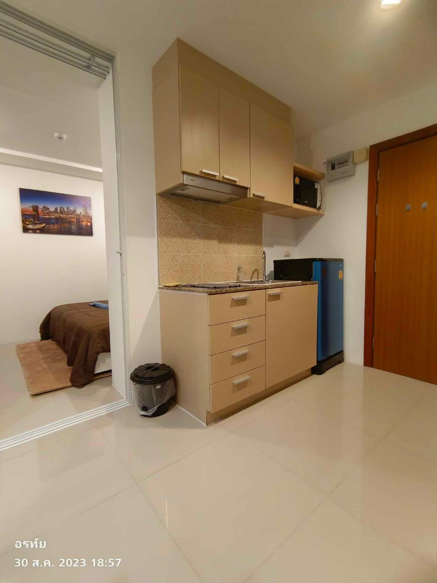 Trio Gems Condo, Pattaya Thailand Джомтьен Экстерьер фото
